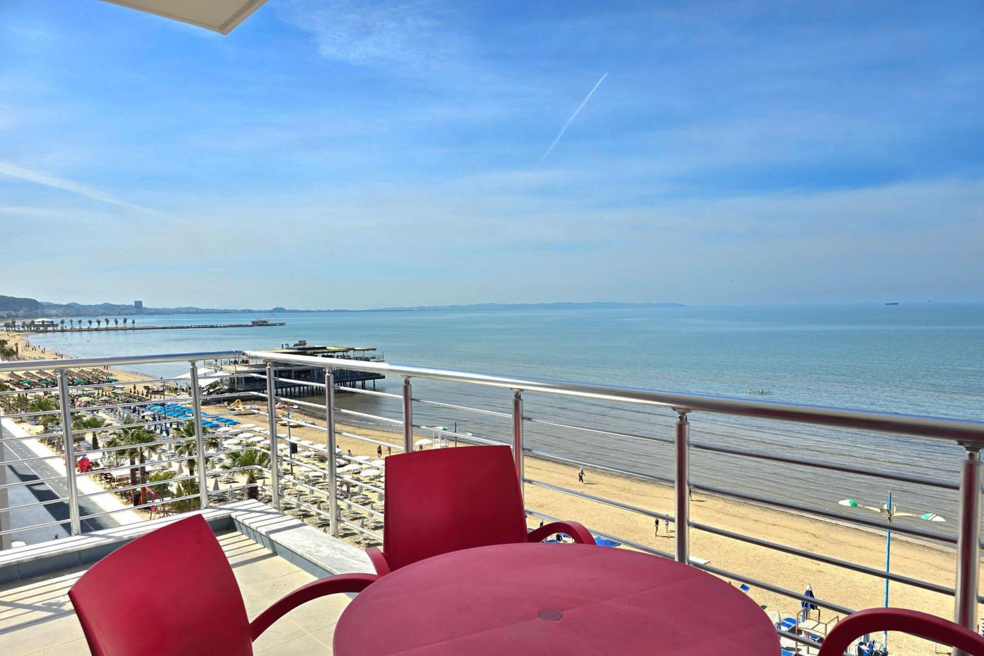 Sea View Apartments In Durres Exterior photo