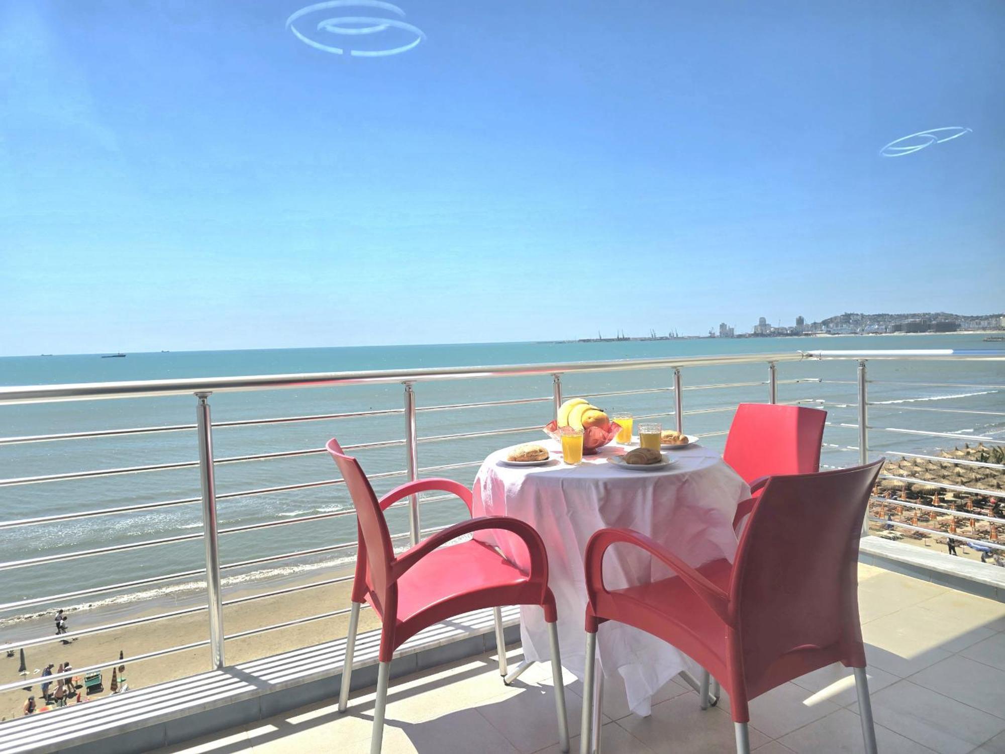 Sea View Apartments In Durres Exterior photo